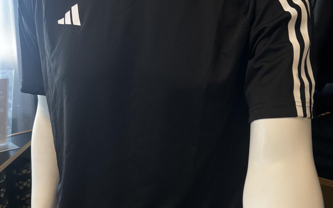 Adidas treenipaita