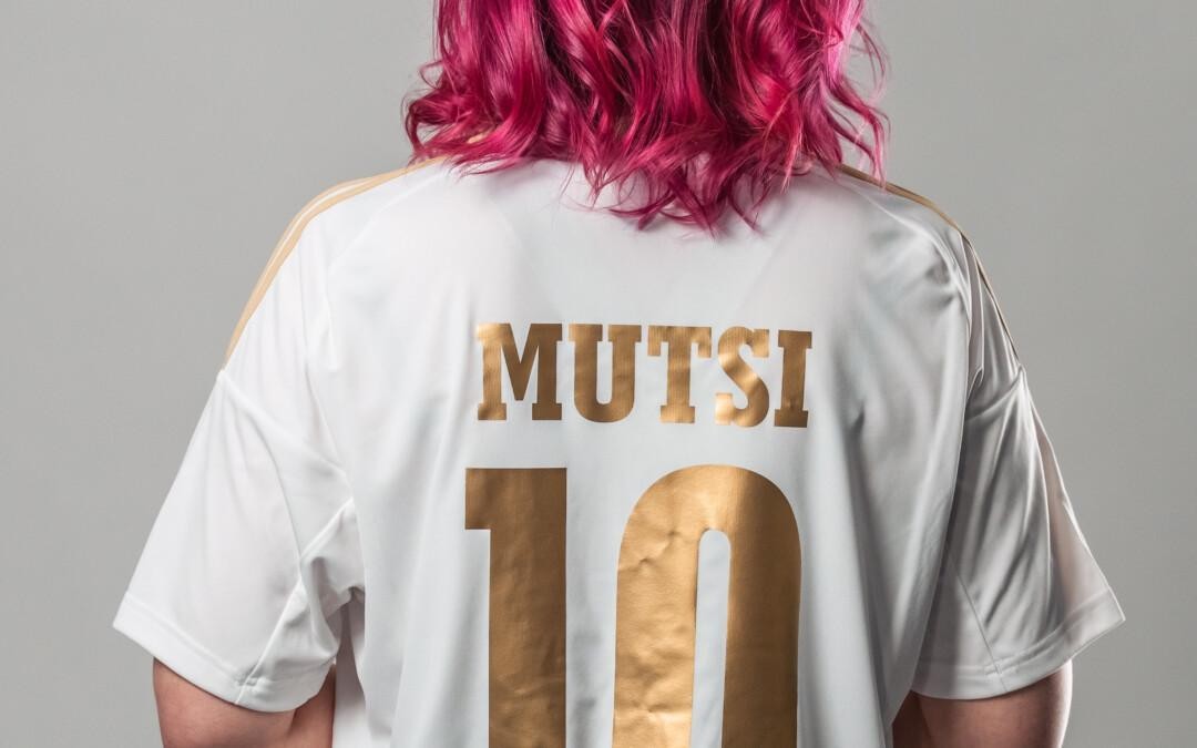 MUTSI-pelipaita valkoinen