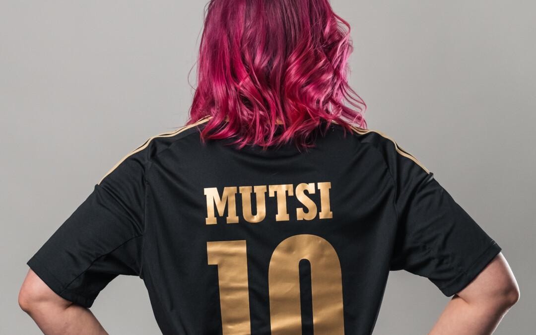 MUTSI-pelipaita musta