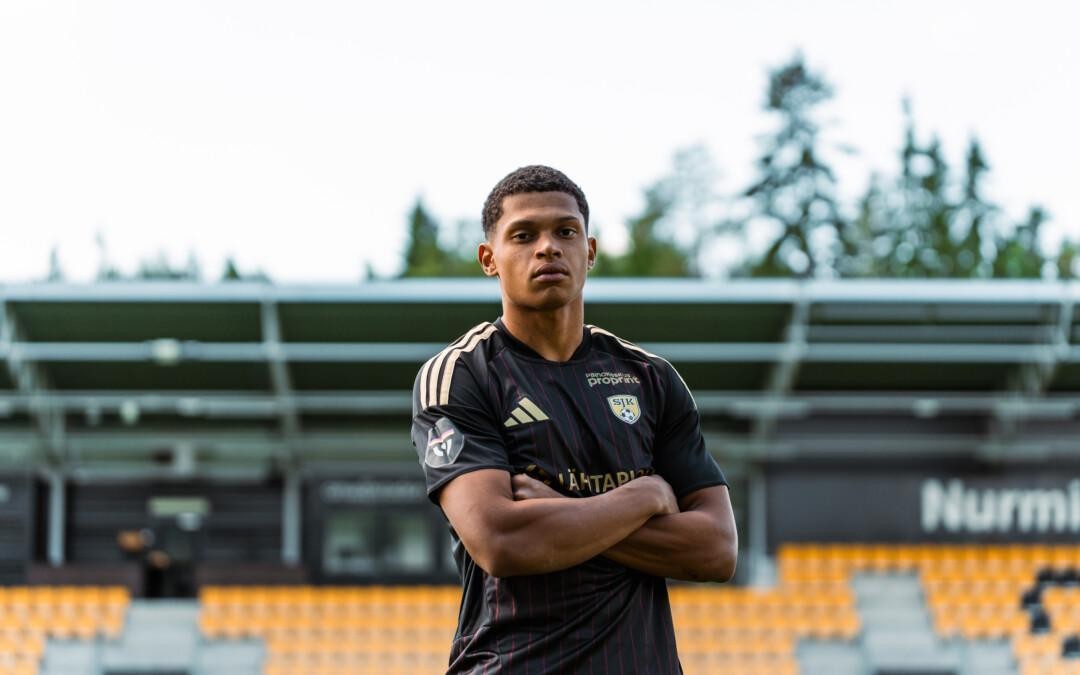Brasilialainen hyökkääjä Kelwin Souza SJK-paitaan